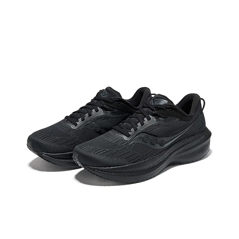 saucony Triumph 21 'Triple Black'-2