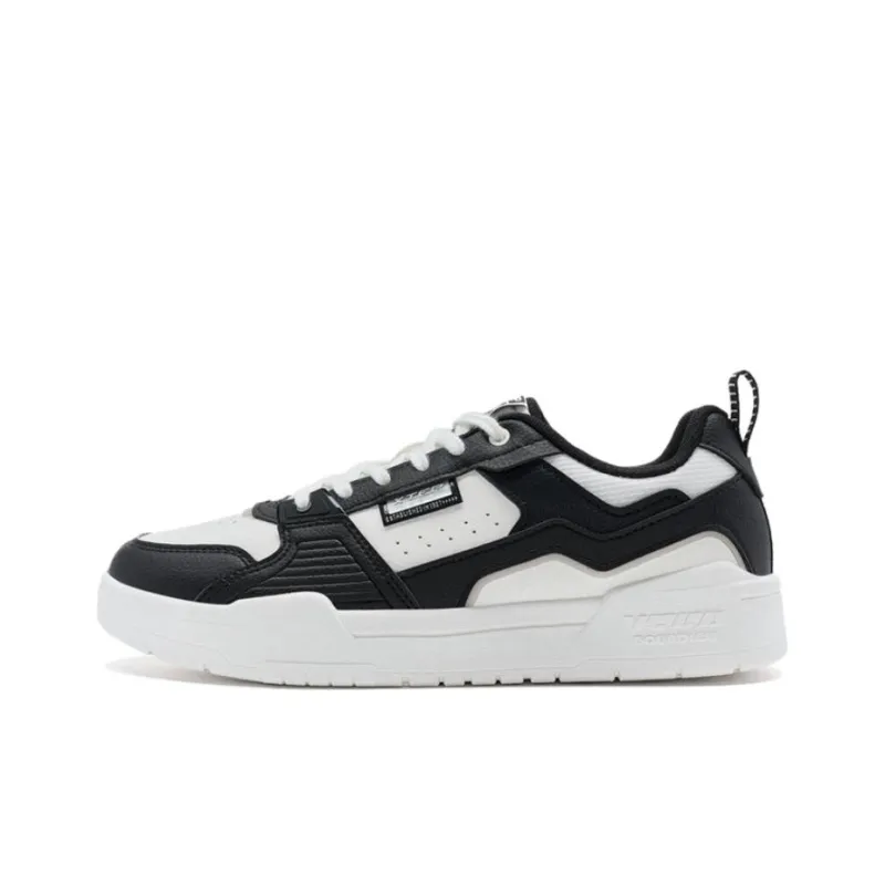 XTEP Unbounded Cushioning Wear Resistant Low Top Skateboard Shoes Women's Black White-0