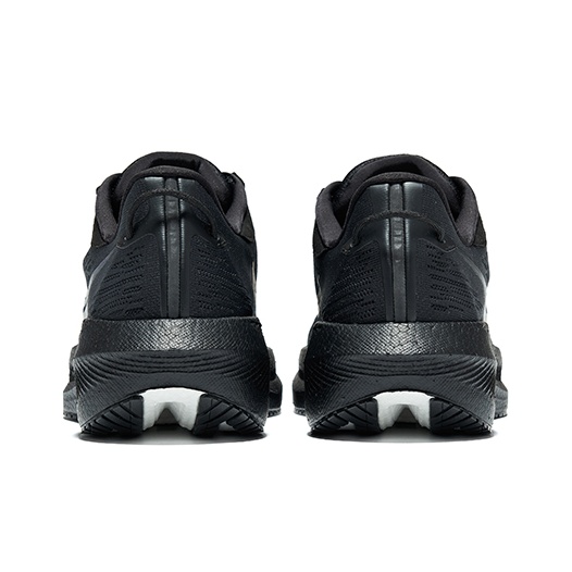 Saucony Triumph 21 'Triple Black' US M 8.5 - POIZON