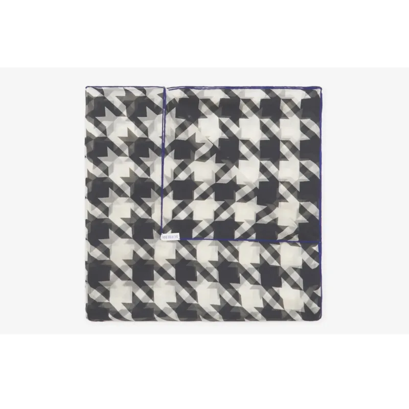 Burberry Mulberry Silk Scarves Unisex Black-1