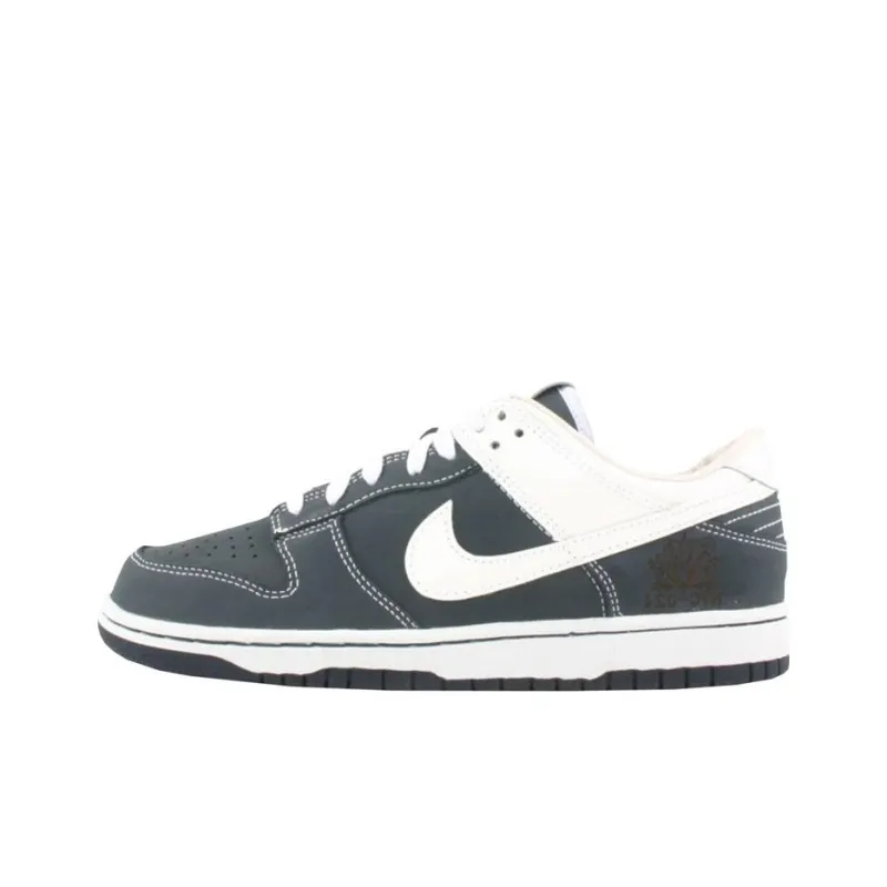 Nike Dunk Low Yankees Sole Collector-0