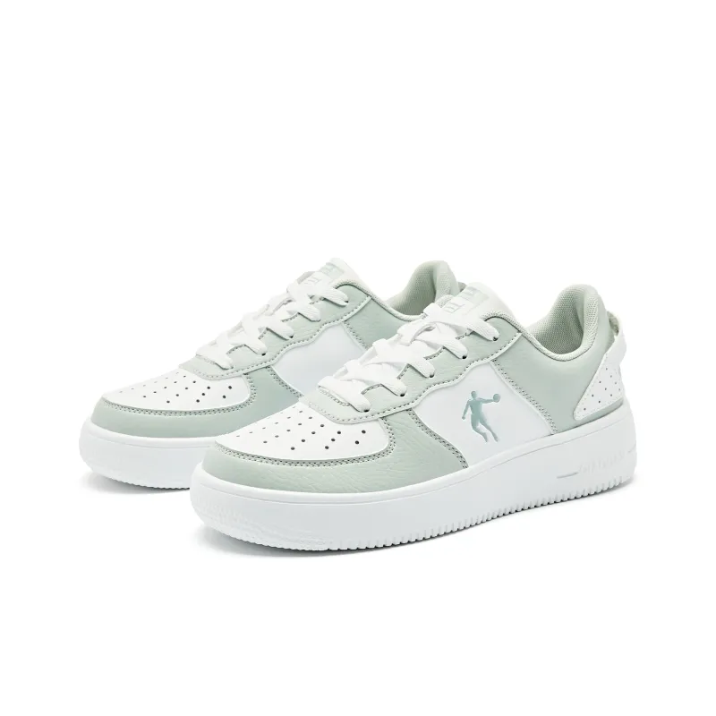 QIAODAN Skateboard Shoes Women's Low Top Jordan White Light Mist Green-2