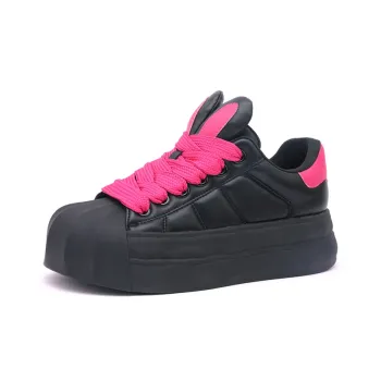 CAI CHI Anti Slip Wear Resistant Low Top Skateboard Shoes Women's