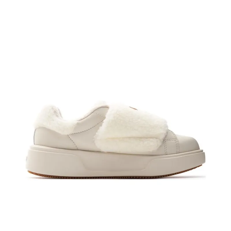 MLB Chunky Classic A FLEECE Slip Resistant Low Top Casual Shoes Unisex Ecru-1