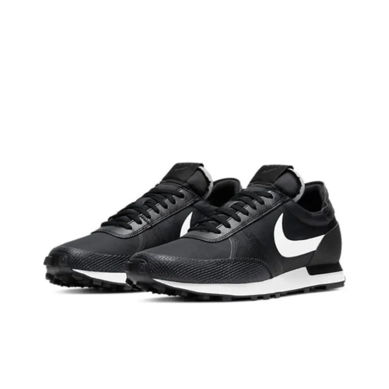 Nike Daybreak Type Se-2