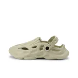 9868 Beige Clogs