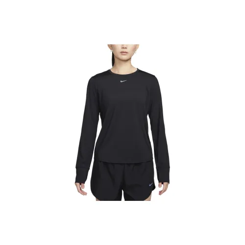 Nike Set-in Sleeve T-Shirt Women's Black
