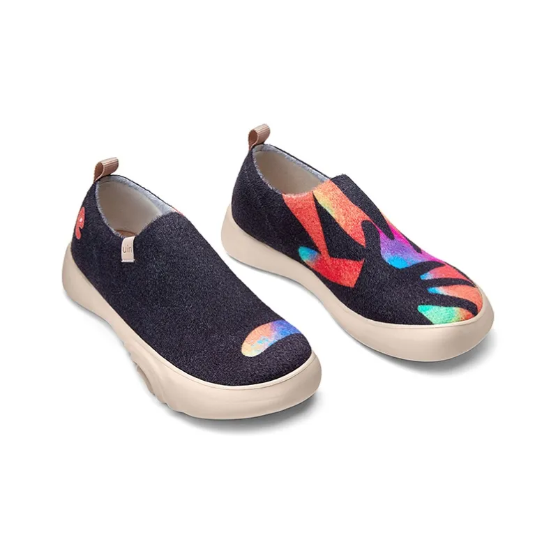 U.IN Painted Travel Shoes Toledo 15 Love Collection Casual Shoes Unisex-1