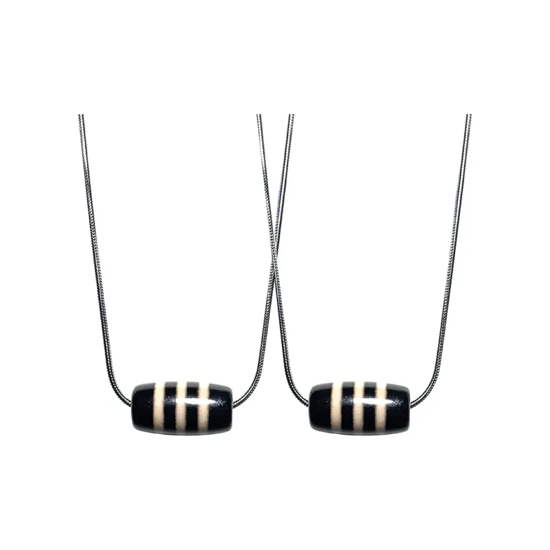MOUNTAINS AND MANS Agate Necklaces Unisex-0