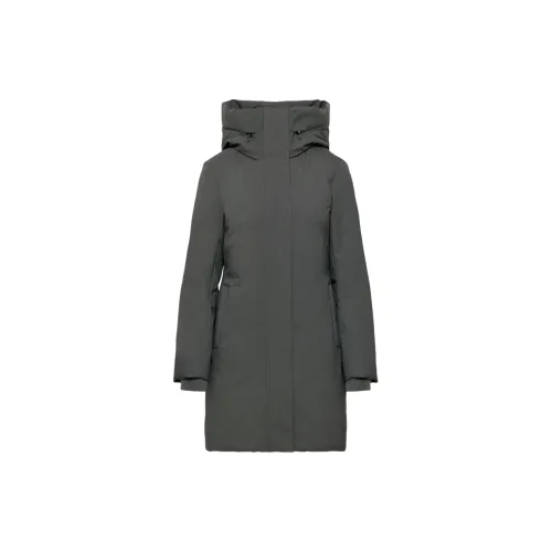 ARITZIA Parka Coats Women's