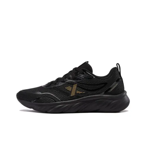 XTEP Cushioned Slip Resistant Low Top Running Shoes Men's Black