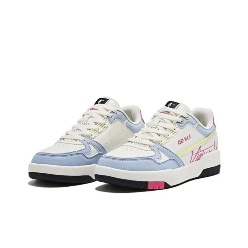 QIAODAN Slip Resistant Shock Absorbers With Abrasion Resistant Properties Low Top Skateboard Shoes Women's White Blue-2
