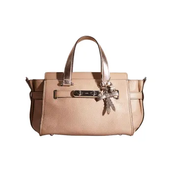 COACH Swagger Eggstone Grain Leather Handbag Shoulder Bag Crossbody Bag Large Size Women's Camel