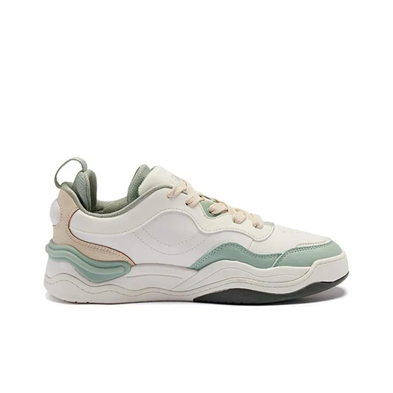 QIAODAN Slip Resistant Cushioning Low Top Skateboard Shoes Women's White Green-1
