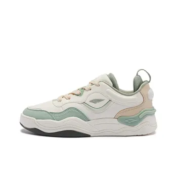 QIAODAN Slip Resistant Cushioning Low Top Skateboard Shoes Women's White Green