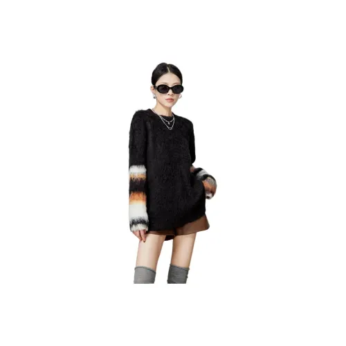 Weekly Casual Suits Women's Set Black Sweaters+Brown Shorts