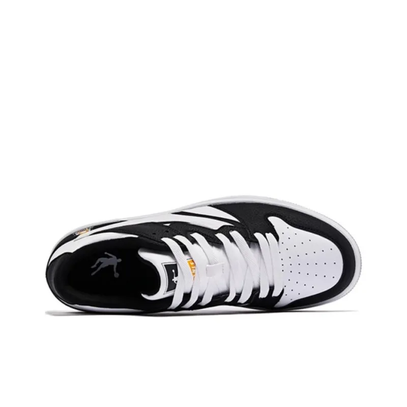 QIAODAN Coverage Wear Resistant Lightweight Breathable Slip Resistant Low Top Skateboard Shoes Men's Black White-4