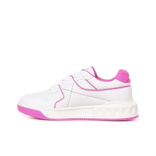Valentino One Stud Low Top Stylish Skateboarding Shoes Women's White Pink