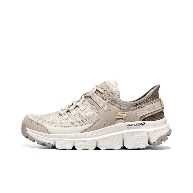 Skechers Summits AT Cushioned Wear-Resistant Supportive Lightweight Low-Top Casual Running Shoes Women's White-0