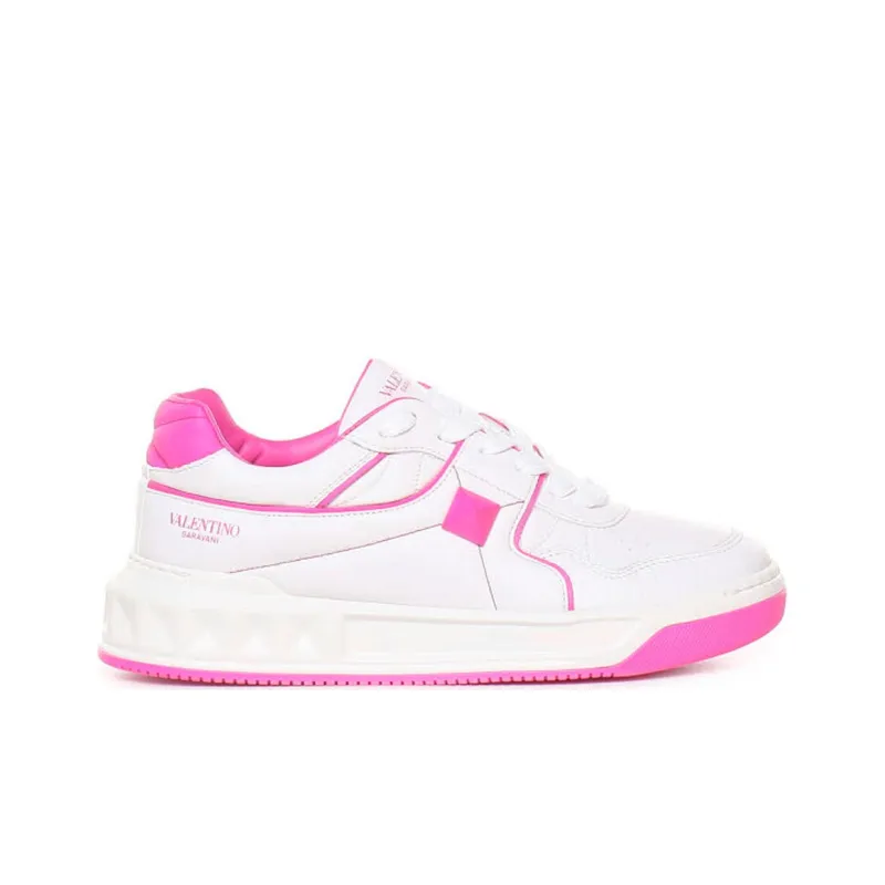 Valentino One Stud Low Top Stylish Skateboarding Shoes Women's White Pink-1