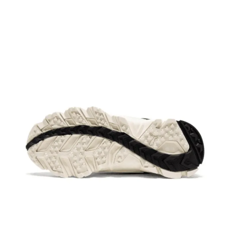 PUMA Trailfox Overland Black White-4
