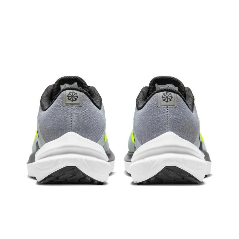 Nike Air Zoom Winflo 10 'Wolf Grey Volt'-4