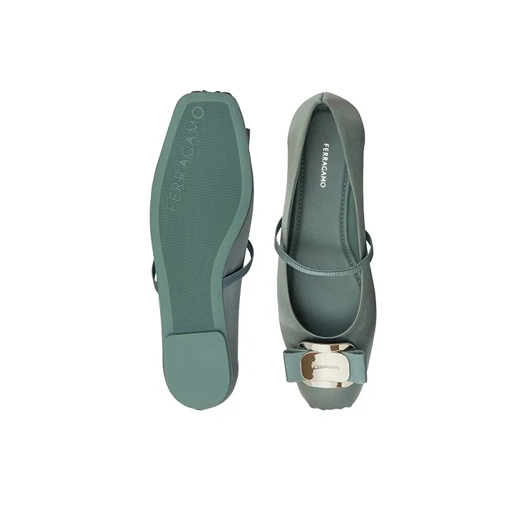 FERRAGAMO Vara Flat Casual Single Shoes 0.5cm Women's Sage Green-4