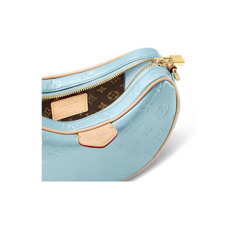 LOUIS VUITTON Croissant Pm Sky-4