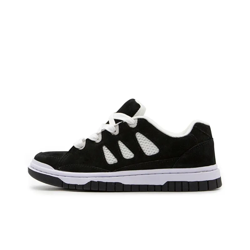 YIBONI Puffy Shoes Coverage Low Top Skateboard Shoes Unisex Black-0