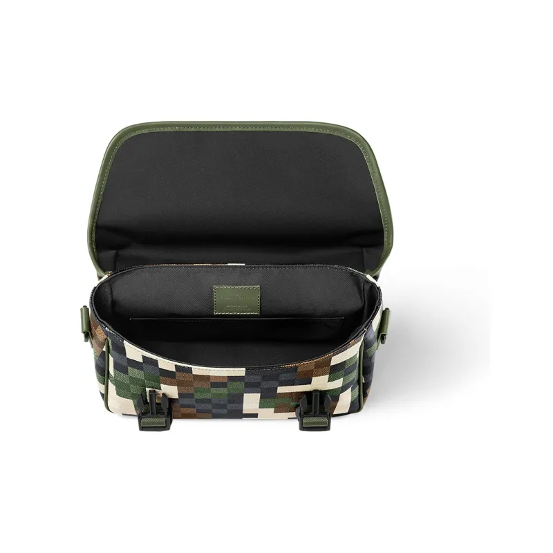 LOUIS VUITTON Canvas Handbag Shoulder Bag Crossbody Bag Regular Men's Camouflage-2