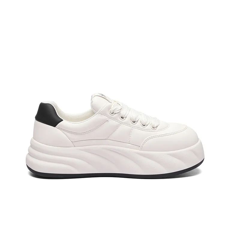Golden Silk Rabbit Low Top Skateboard Shoes Women's-1