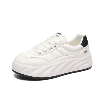 Golden Silk Rabbit Low Top Skateboard Shoes Women's