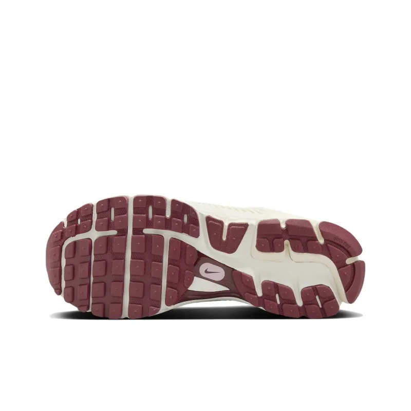 Nike Zoom Vomero 5 Valentine's Day Women's-5