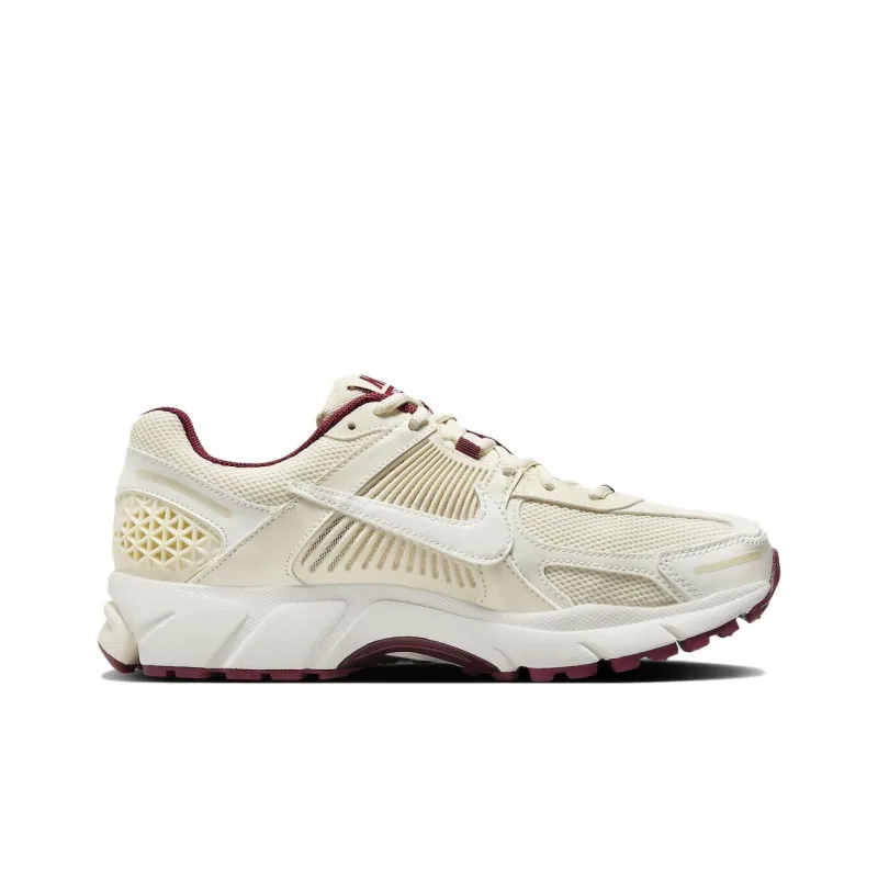 Nike Zoom Vomero 5 Valentine's Day Women's-1