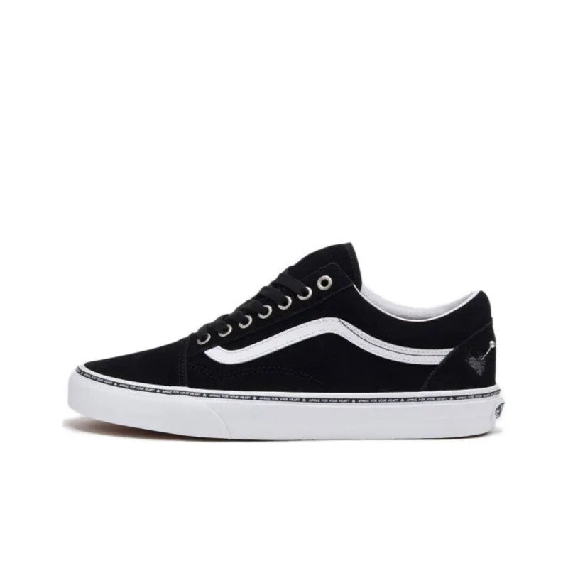 Vans Valentine's Heart Old Skool 'Love Is Kind'-0