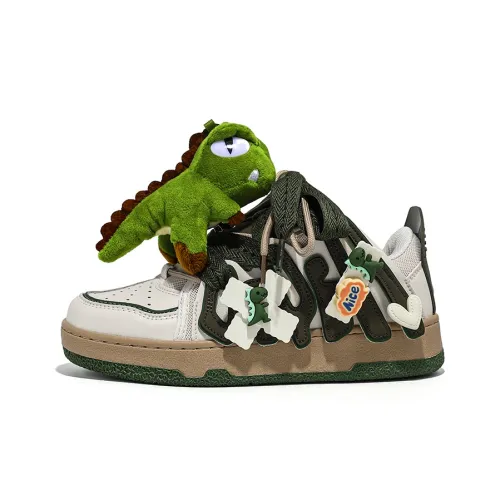 A&M Doll Collection Puffy Shoes Slip Resistant, Abrasion Resistant, Breathable Low Top Skateboard Shoes Unisex