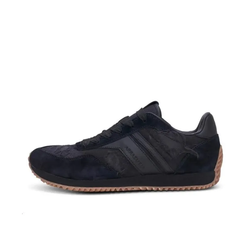 ALTUZARRA Low-Top Casual Shoes Women's Black-0