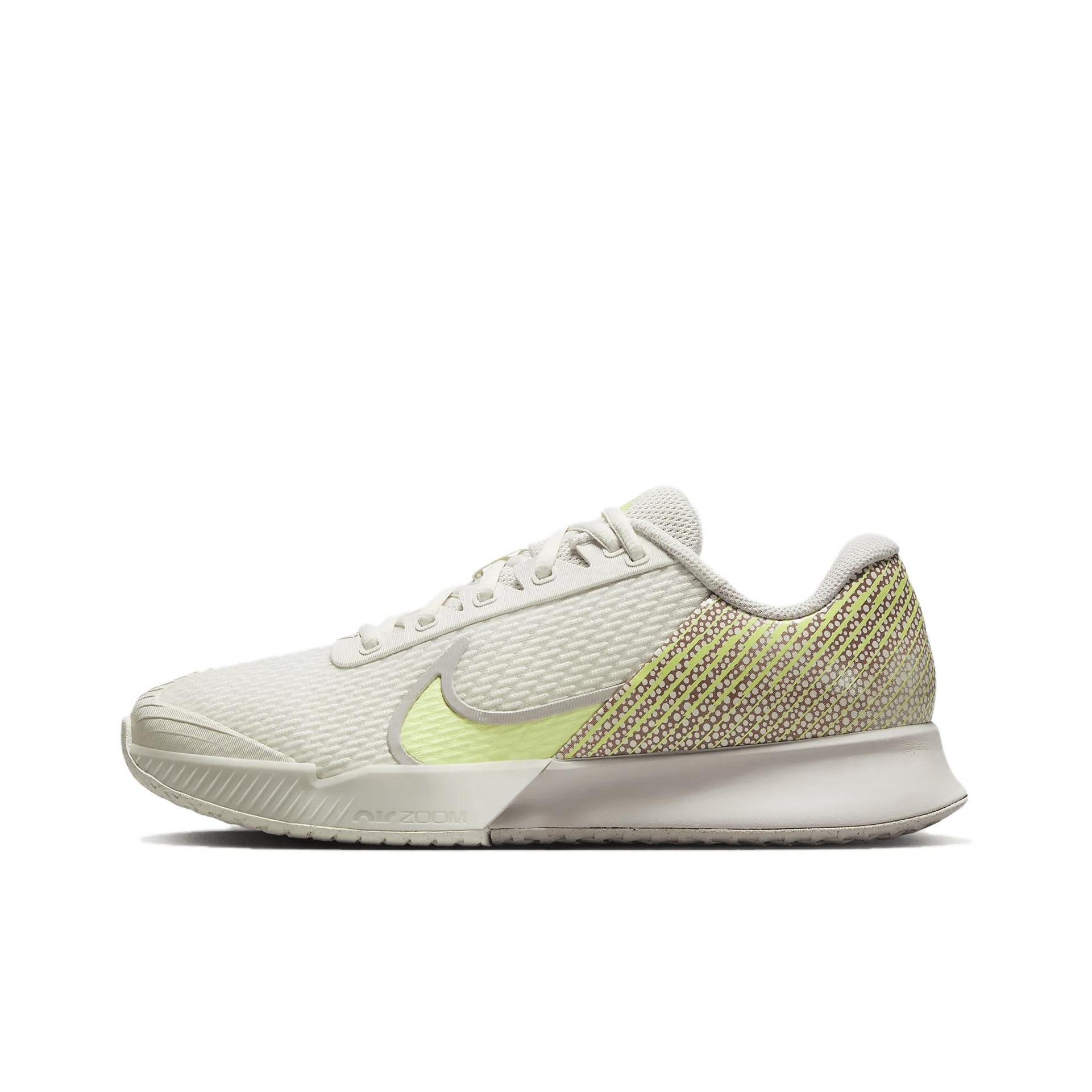 nike women's air zoom vapor pro hard court tennis shoes white and aluminum