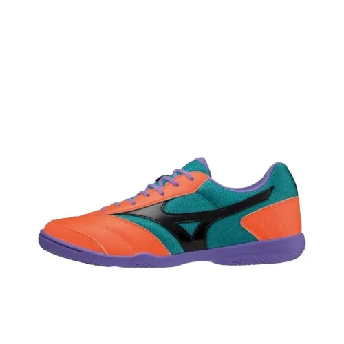Morelia Sala Mizuno Club In 'Orange fitfish Green'