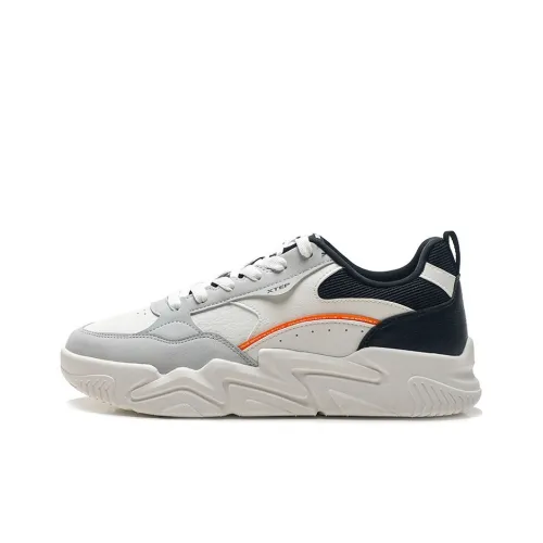XTEP Casual Shoes Men Low-Top Canvas White/Black/Lunar Stone Gray