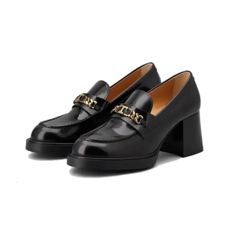 TOD'S Gomma T Chain Detail Pumps-3