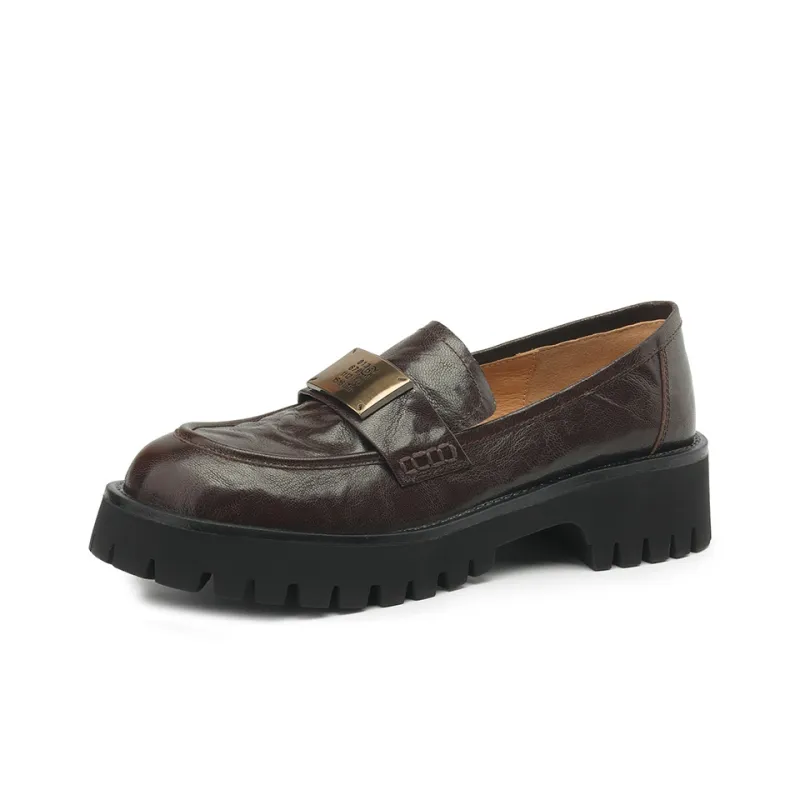 Little Queen Renee Slip on Loafers Women's-6