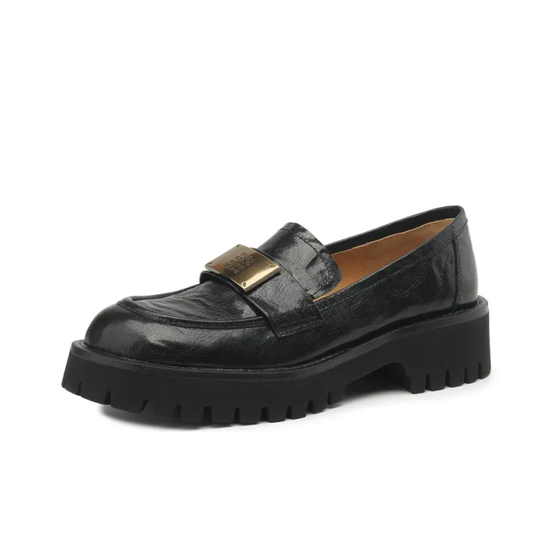 Little Queen Renee Slip on Loafers Women's-0