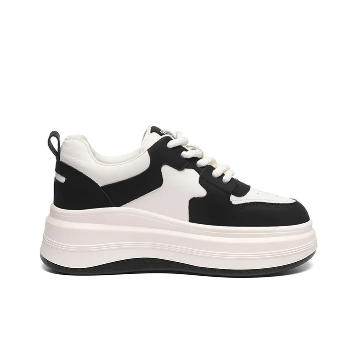 Golden Silk Rabbit Slip-Resistant Cushioning Lightweight Low-Top Skateboard Shoes Women's Black-1