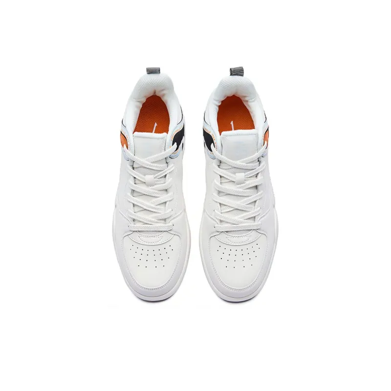 Erke Iridescent White Wear resistant And Lightweight Low Top Skateboard Shoes Men's White Black-2