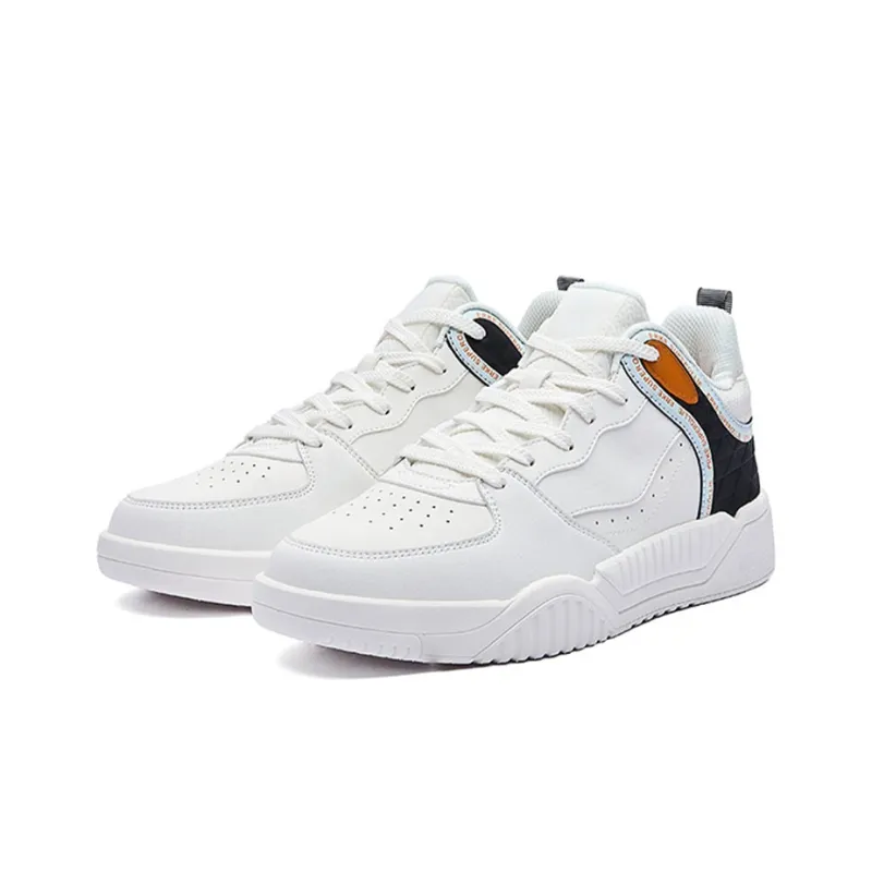 Erke Iridescent White Wear resistant And Lightweight Low Top Skateboard Shoes Men's White Black-1