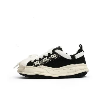 CENTRAL&KITTY Lightweight Breathable Height Increasing Low Top Skateboard Shoes Women's