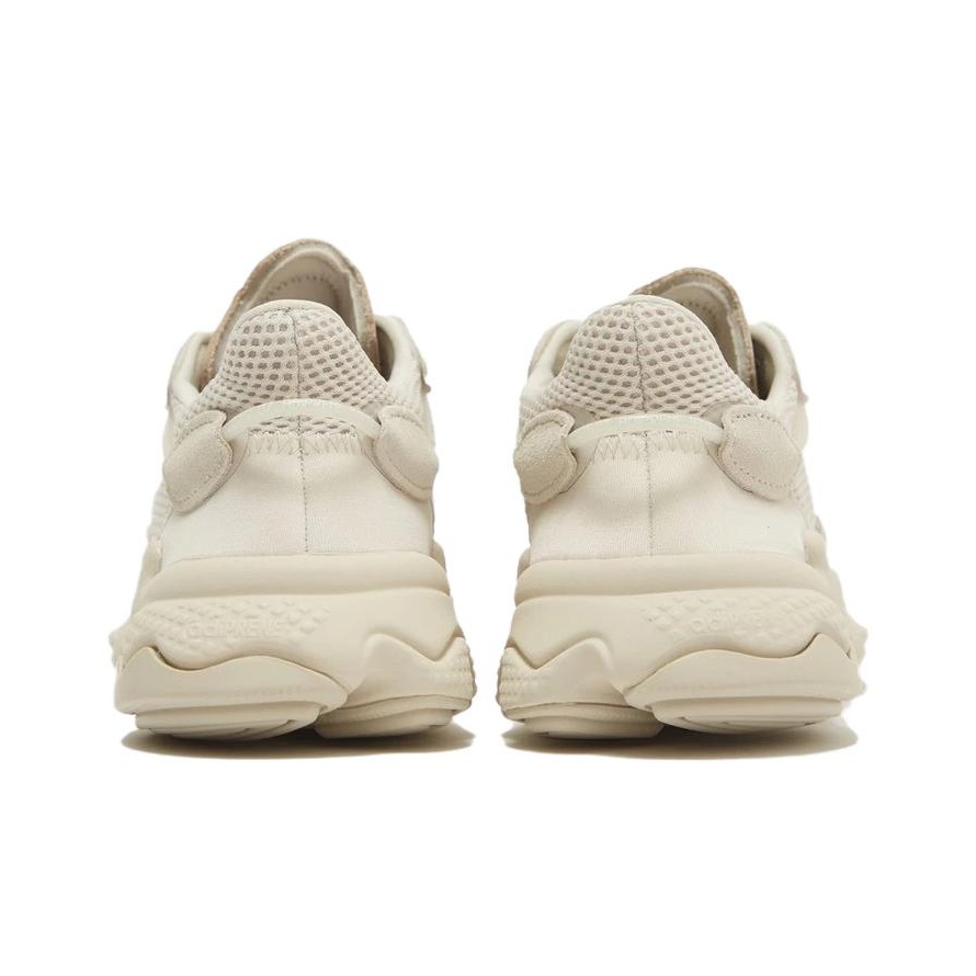 ◆正規品◆ADIDAS OZWEEGO CLEAR BROWN◆関税/送料込◆男女共用 adidas Originals Ozweego sneakers in clear brown | ASOS