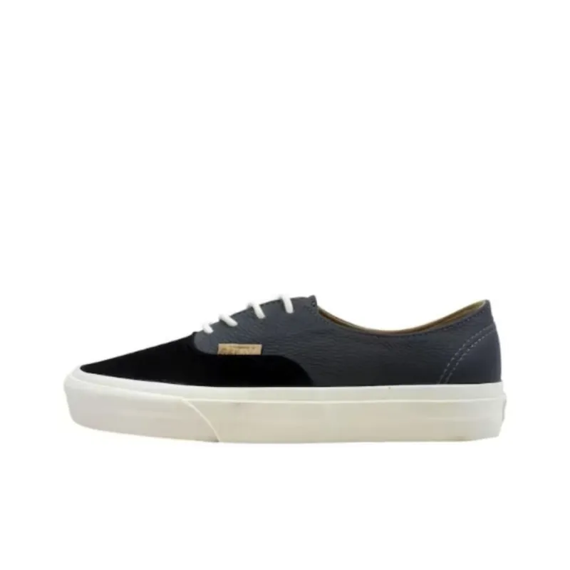 Vans Authentic Decon D Pig Suede Leather Black-0