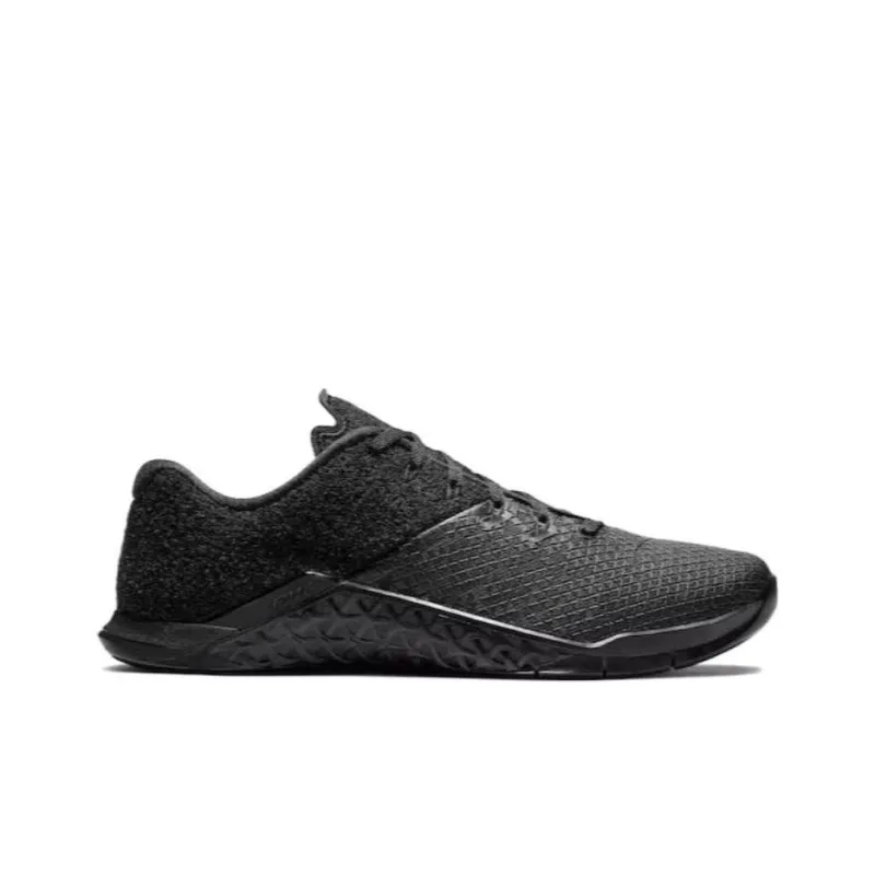Nike Metcon 4 Patches Triple Black-1